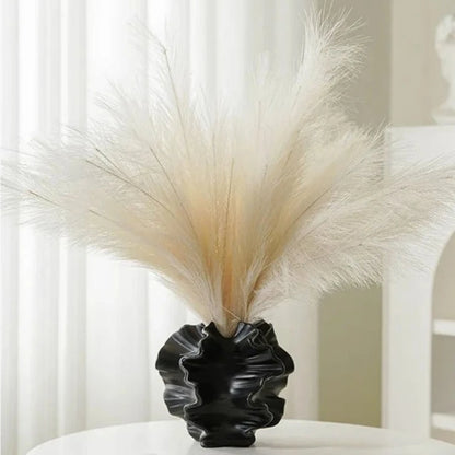 Ora vase home decor black color filled with feathers